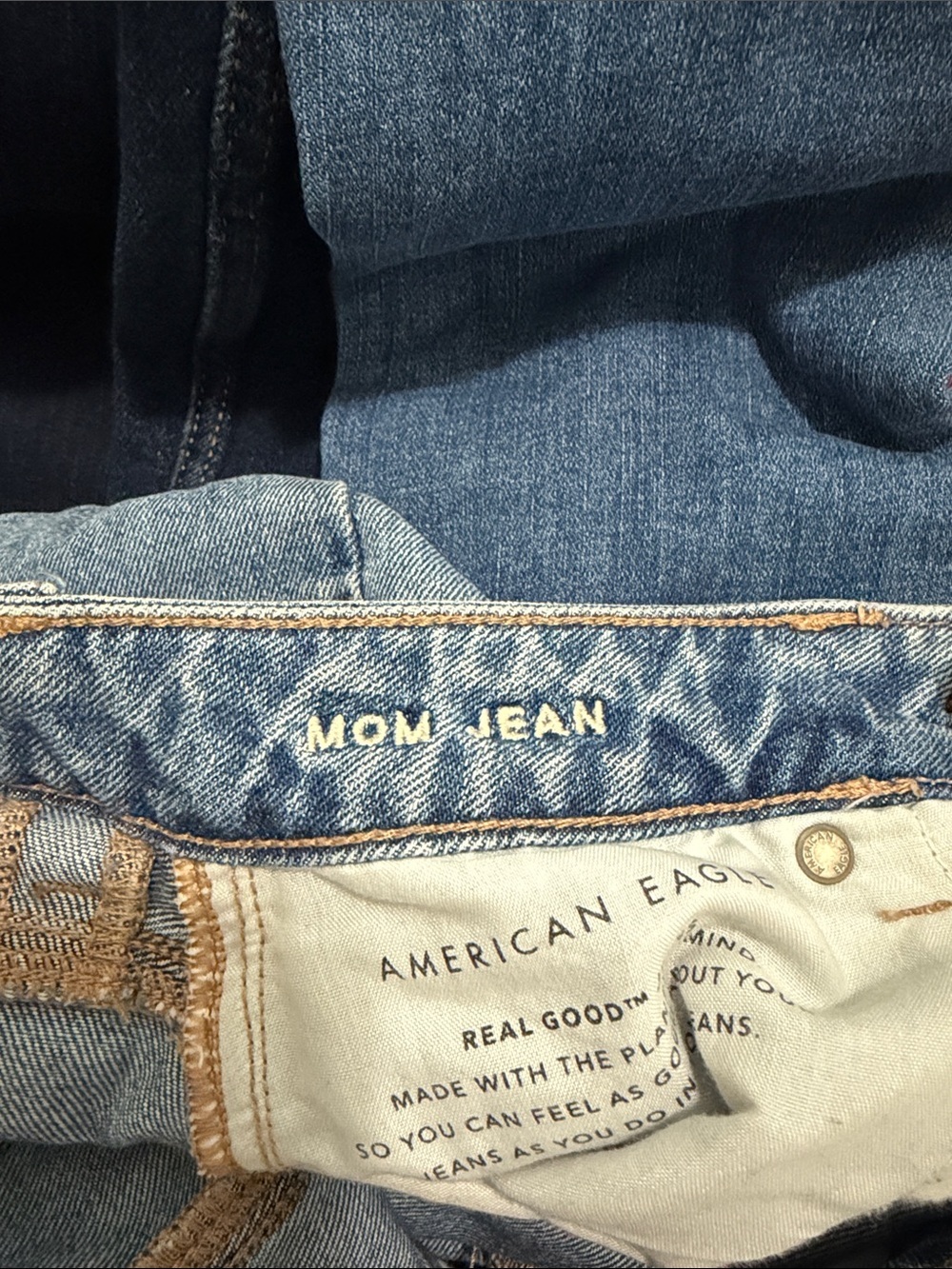American Eagle Outfitters Medium Blue Ripped Mom Jeans - Picture 6 of 6